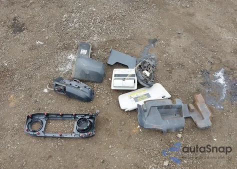 2017 Toyota Tacoma Sr5 из США, поврежденный, VIN 5TFRX5GN8HX077669